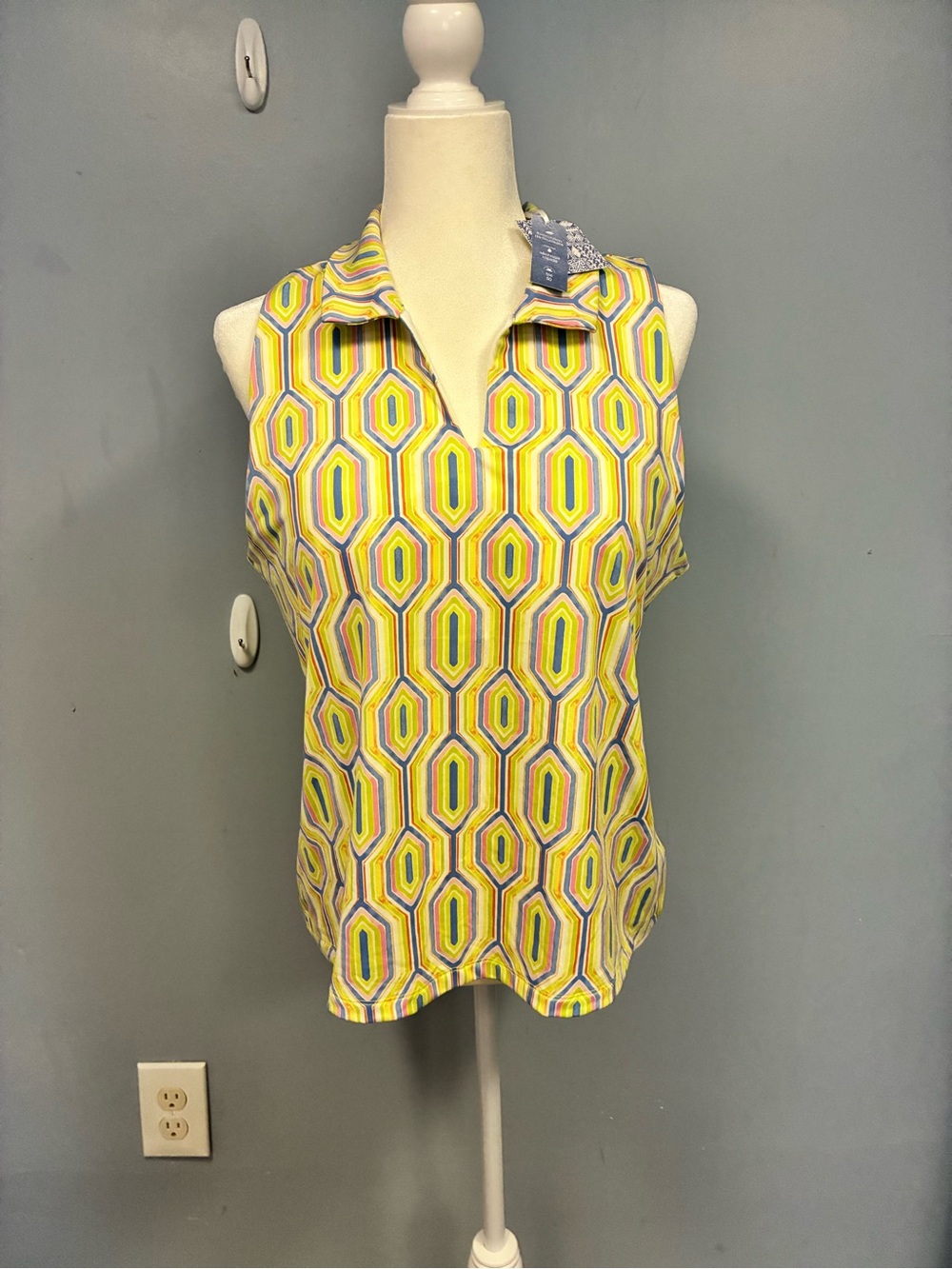 Sigrid Olsen Golf & Tennis Women's M Sleeveless Golf Polo Geometric UPF50